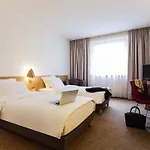 نوفوتيل دسلدورف سيتي ويست