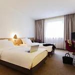 Novotel West 4*