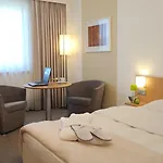 Novotel West 4*