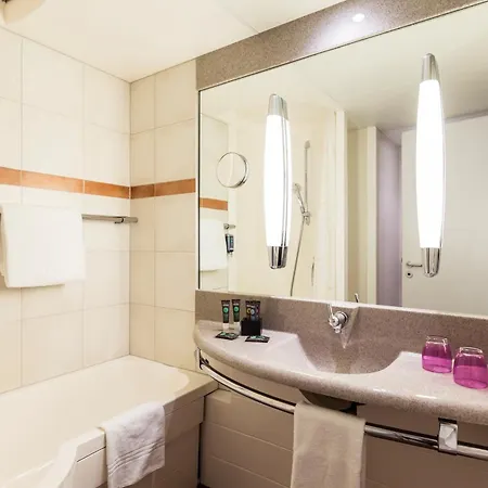 Hotel Novotel West