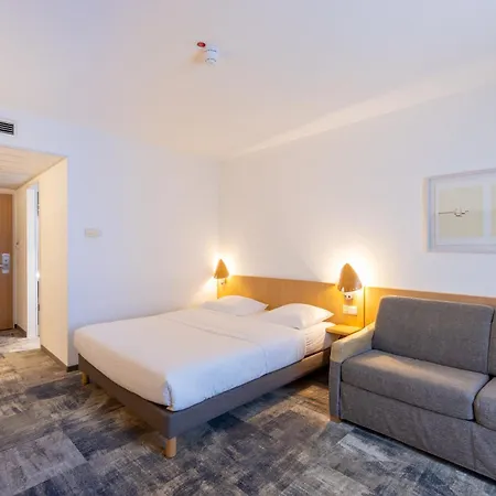 Novotel West