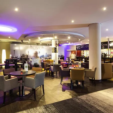 מלון Novotel West