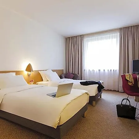 Hotel Novotel West