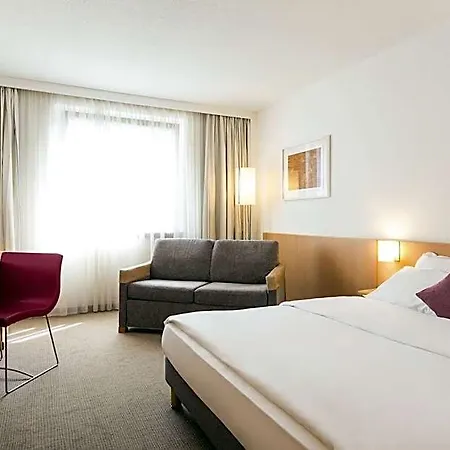 Novotel West 4*