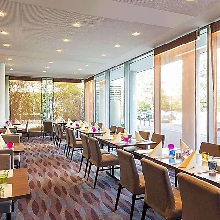 Novotel West Hotel 4*