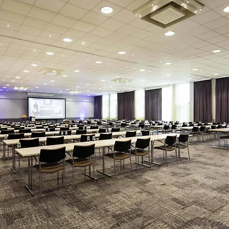 Novotel West Отель