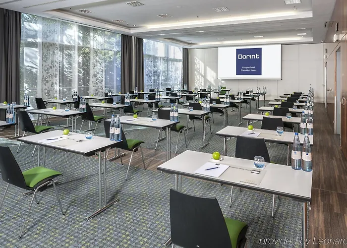 Novotel West Hotell 4*