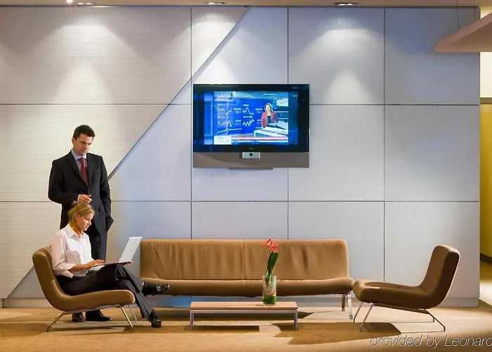 Novotel West Hotel 4*