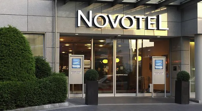 Novotel West Hotell 4*