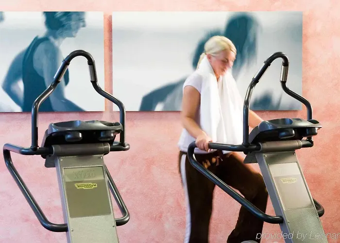 ノボテル シティ ウエスト 4*