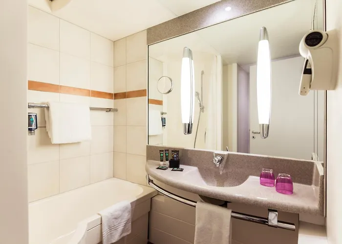 Ξενοδοχείο Novotel West