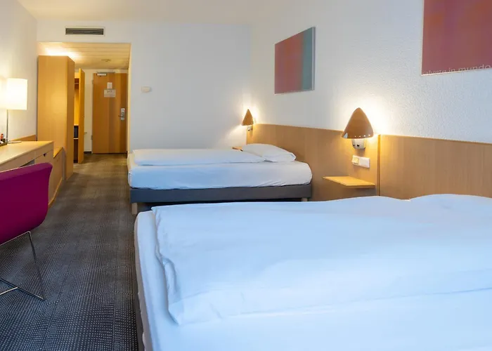 Ξενοδοχείο Novotel West