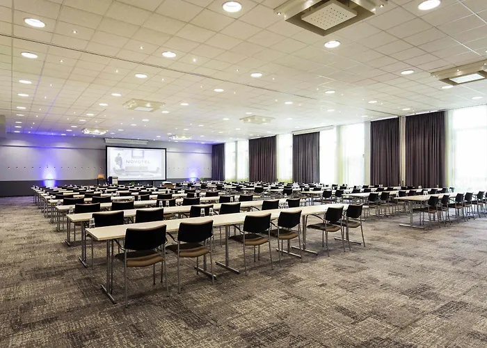 Novotel West 4*