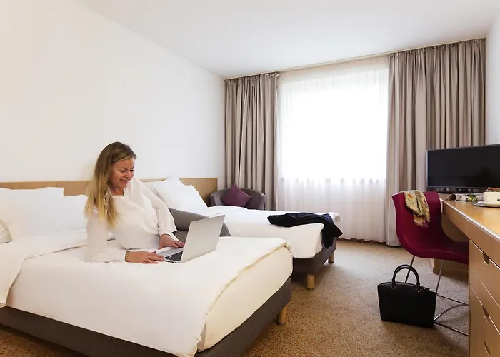 Novotel West Hotel 4*